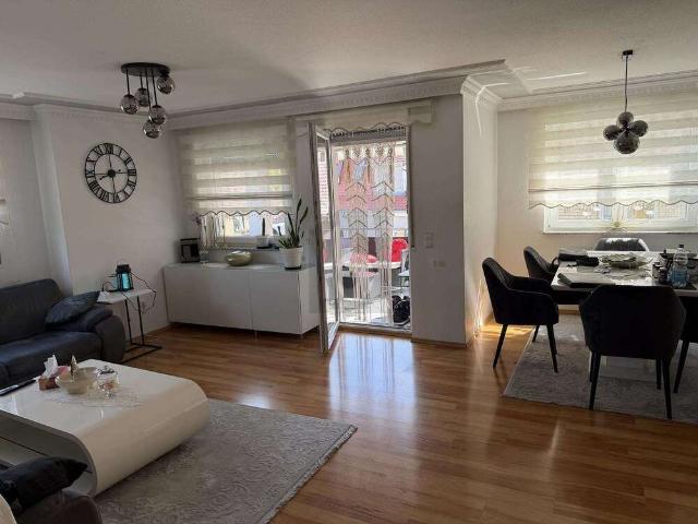 Wohnung kaufen in Zuffenhausen, Stuttgart