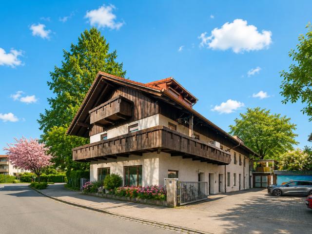 Wohnung kaufen in Unterhaching, Bayern