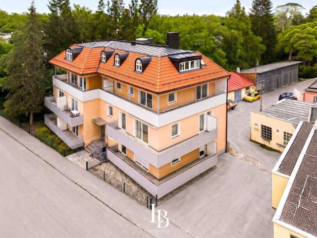 Wohnung kaufen in Unterhaching, Bayern