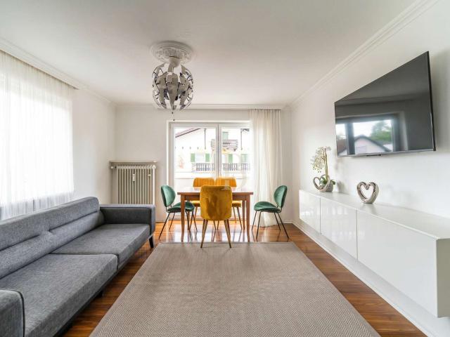 Wohnung kaufen in Unterhaching, Bayern