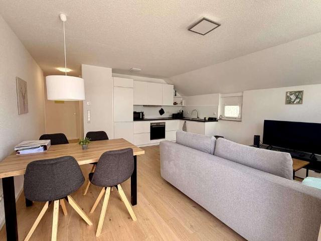Wohnung kaufen in Rathausplatz, Weissach
