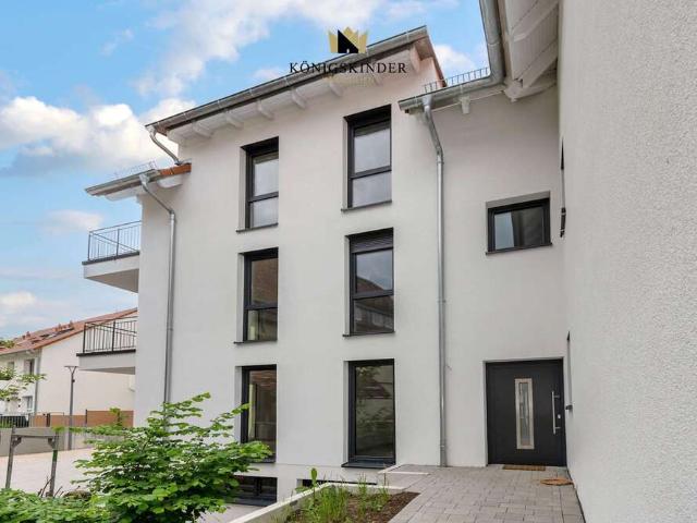 Wohnung kaufen in Rathausplatz, Weissach