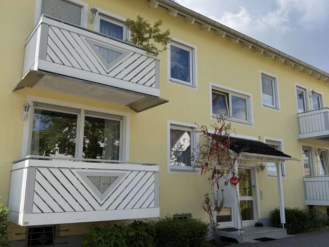 Wohnung kaufen in Welden, Bayern