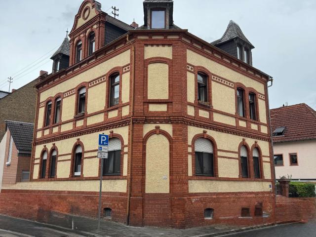 Etagenwohnung kaufen in Wiesbaden, Bierstadt