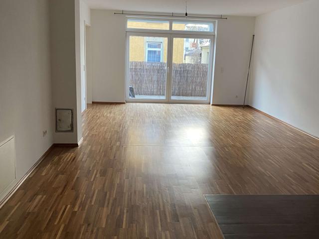 Wohnung kaufen in Zuffenhausen-Hohenstein, Stuttgart