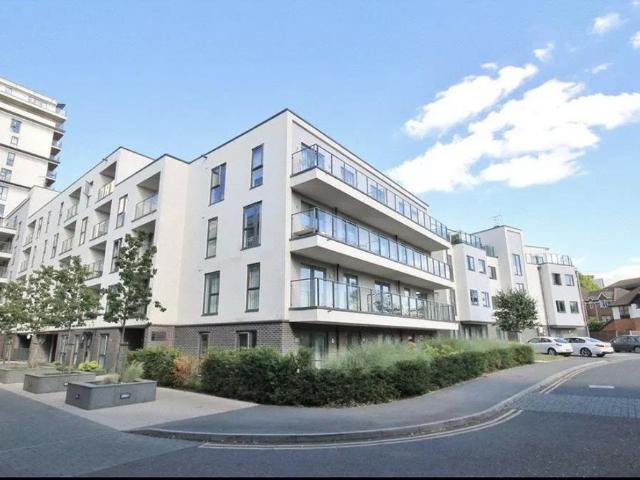 Apartment for rent in Horsell, Woking