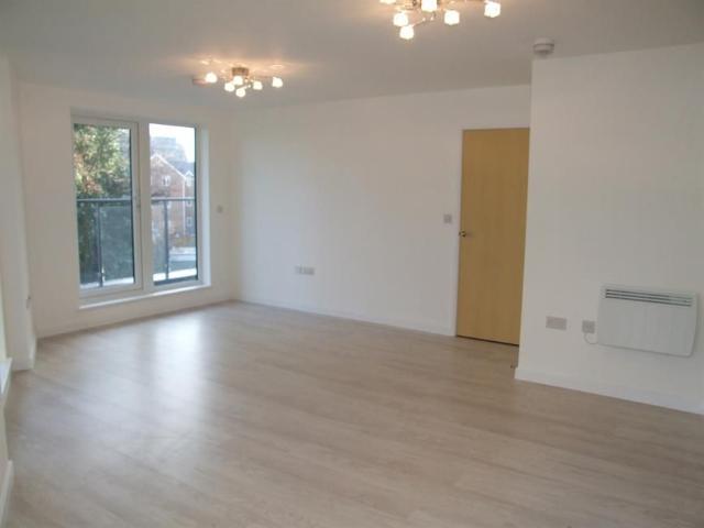 Apartment for rent in Horsell, Woking