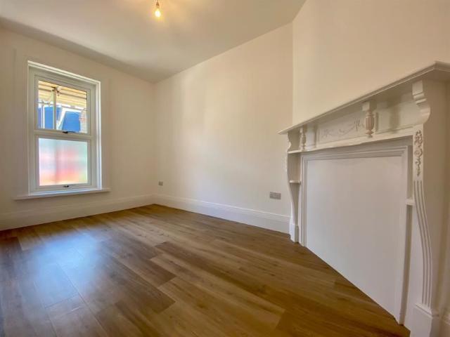 Apartment for rent in Horsell, Woking