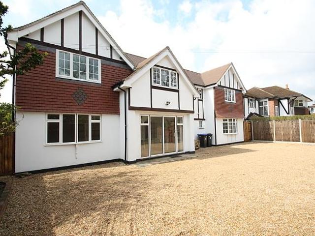 Apartment for rent in Westfield, Woking