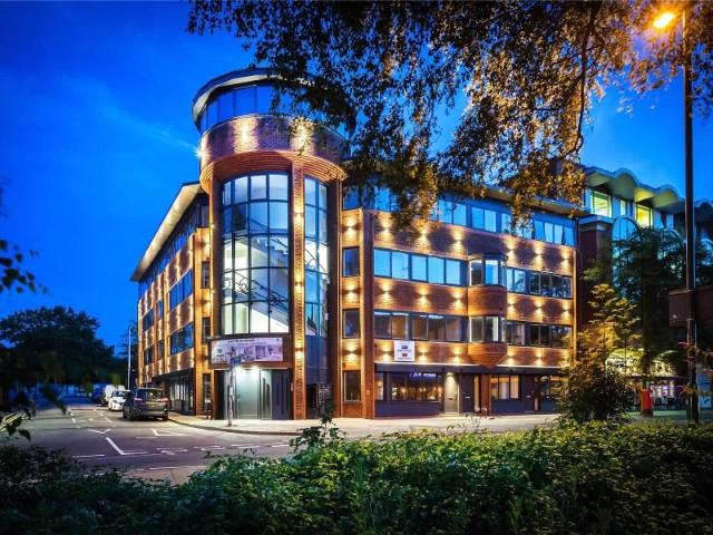 Apartment for rent in Horsell, Woking