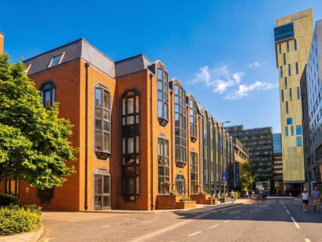 Apartment for rent in Horsell, Woking