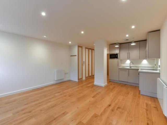 Studio for rent in Horsell, Woking