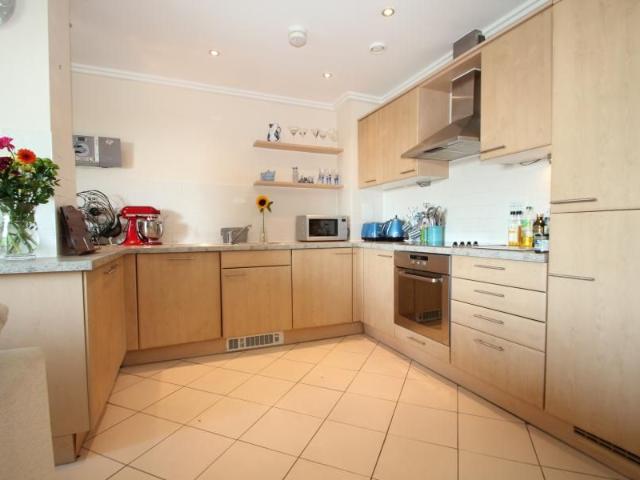 Apartment for rent in Horsell, Woking