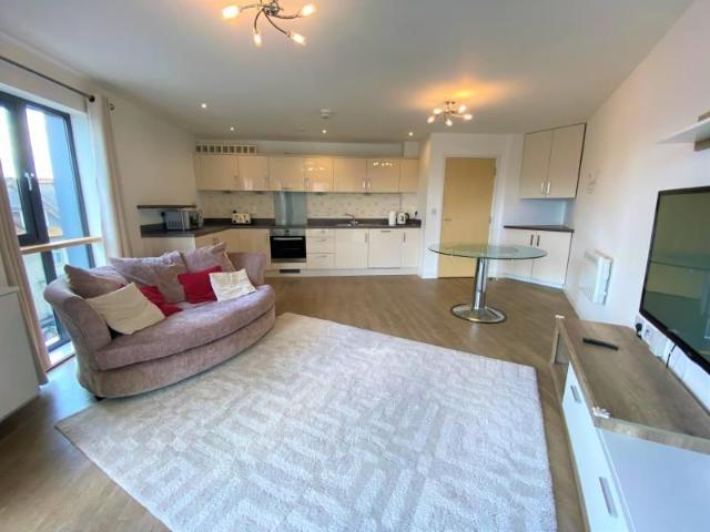 Apartment for rent in Horsell, Woking