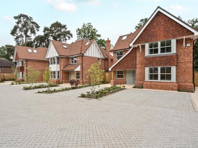 House for rent in Pyrford, Woking