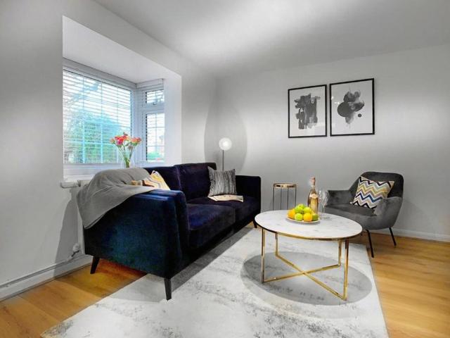 Apartment for rent in Emmbrook, Wokingham
