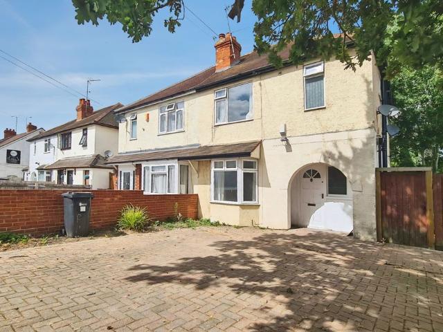 Apartment for rent in Earley