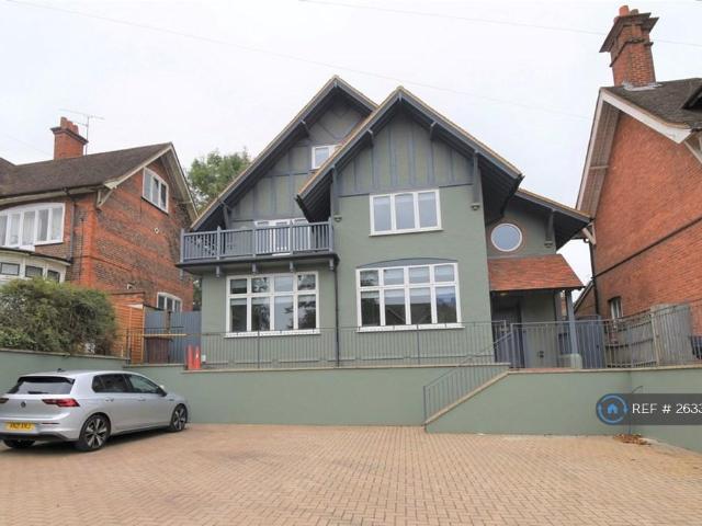 House for rent in Newtown, Reading