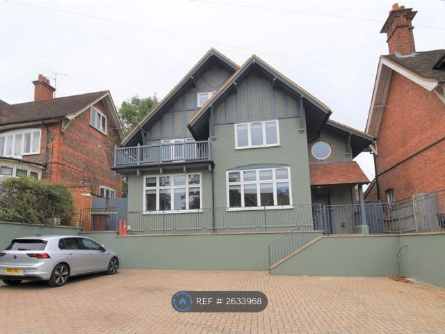 House for rent in Newtown, Reading