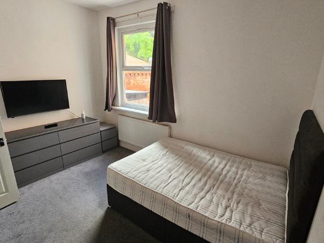 Room for rent in Newtown, Reading