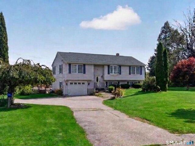 House for sale in Pomfret, Northeastern Connecticut Planning Region