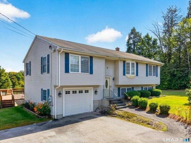 House for sale in Pomfret, Northeastern Connecticut Planning Region
