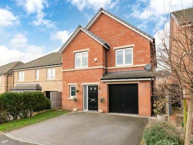 House for sale in Pinders Heath, West Yorkshire