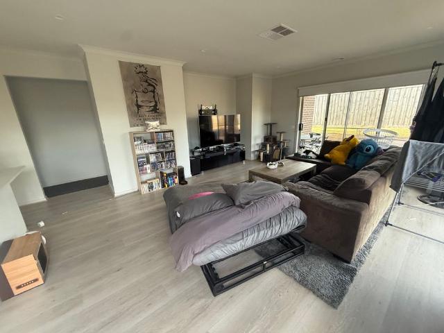 Room for rent in Camerons Creek, Victoria