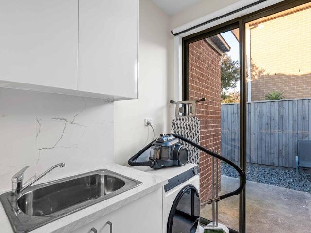 Room for rent in Camerons Creek, Victoria