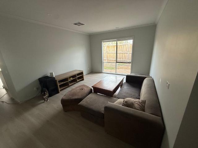 Room for rent in Camerons Creek, Victoria