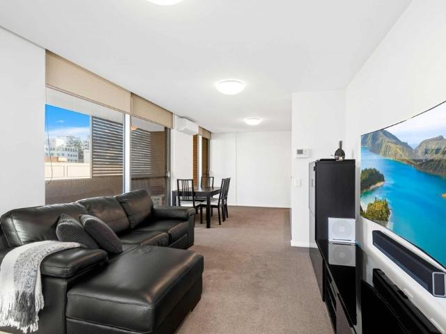 Room for rent in Wollongong West, New South Wales