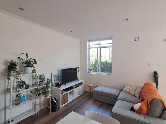 Room for rent in Lower North Shore, Sydney