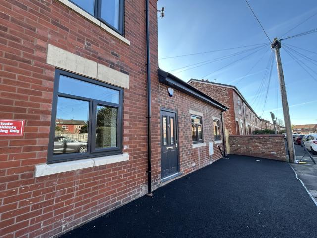 Apartment for rent in Sale Moor, Trafford Park
