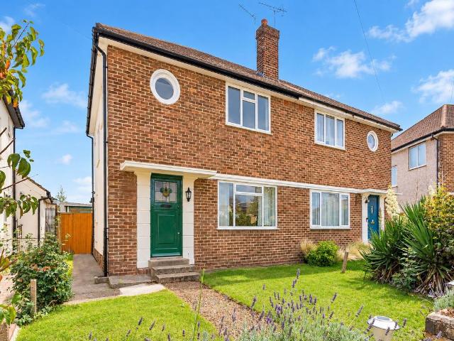 House for rent in London Borough of Ealing, Greater London