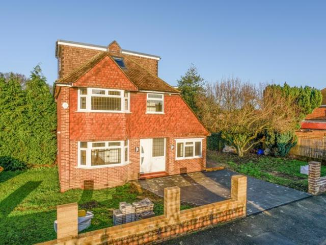 House for rent in Ashley Park, Surrey