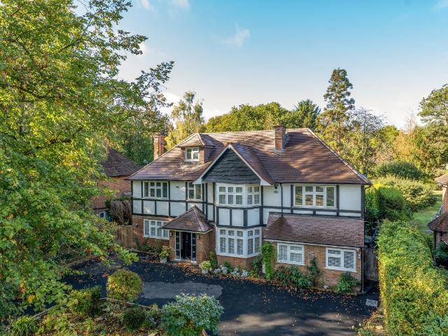 House for rent in Moor Park Estate, Three Rivers