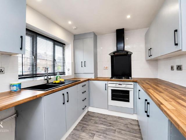 House for rent in Burnedge, Greater Manchester