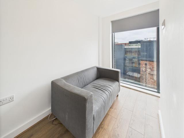 Studio for rent in Ropewalks, Calderstones