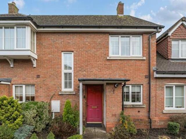 House for sale in Cawston, New Bilton