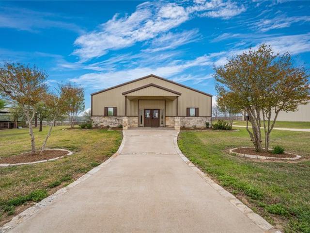 Farm for sale in Schulenburg, Texas