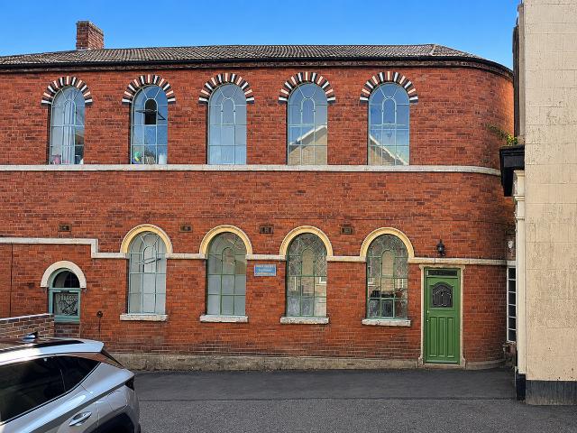 Apartment for rent in Dixons Green, West Midlands