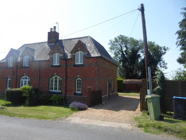House for rent in Old Wolverton