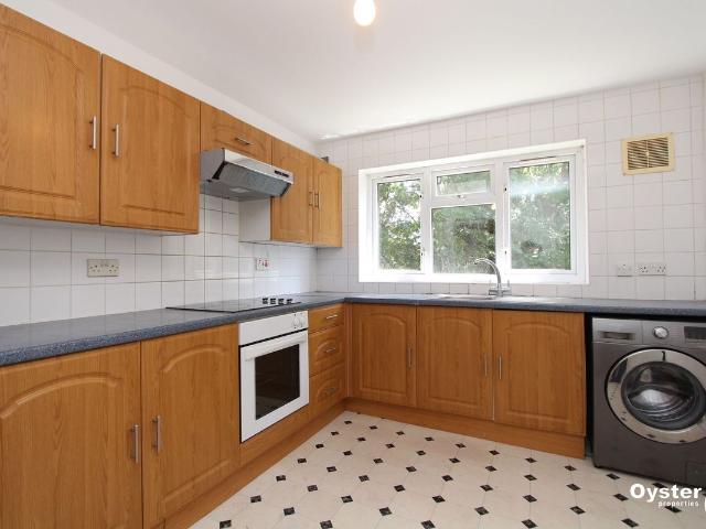 Apartment for rent in London Borough of Harrow, Greater London