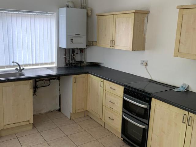 House for rent in Cabbage Hall, Calderstones