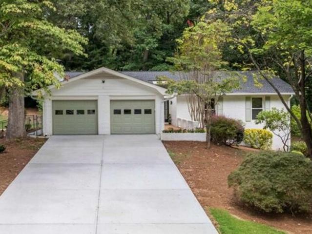 House for sale in Dunwoody, Georgia