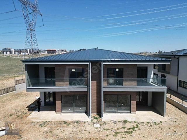 Gölbaşi, Ankara içerisinde satılık Villa