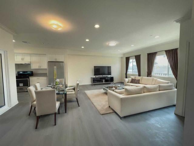 Apartment for rent in Azusa, California