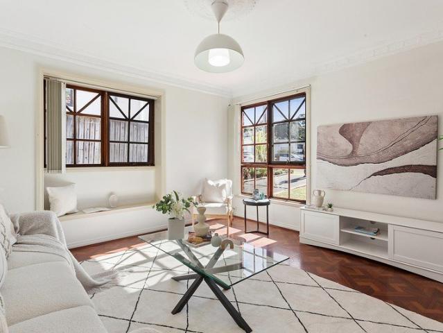Villa for sale in Sydney, New South Wales