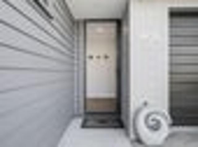 Apartment for sale in Woodend, Canterbury