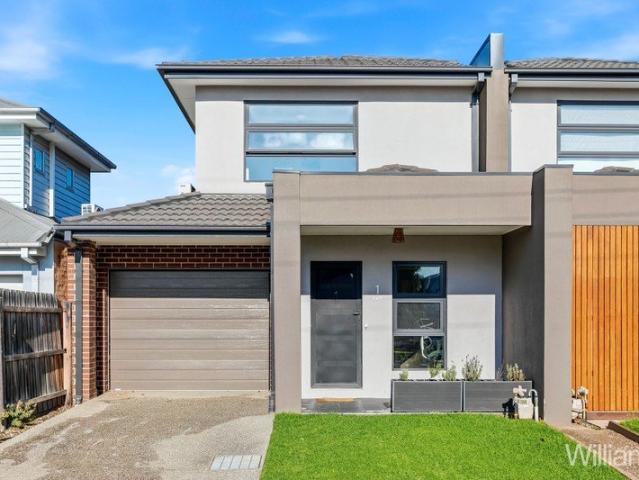 Townhouse for sale in Camerons Creek, Victoria